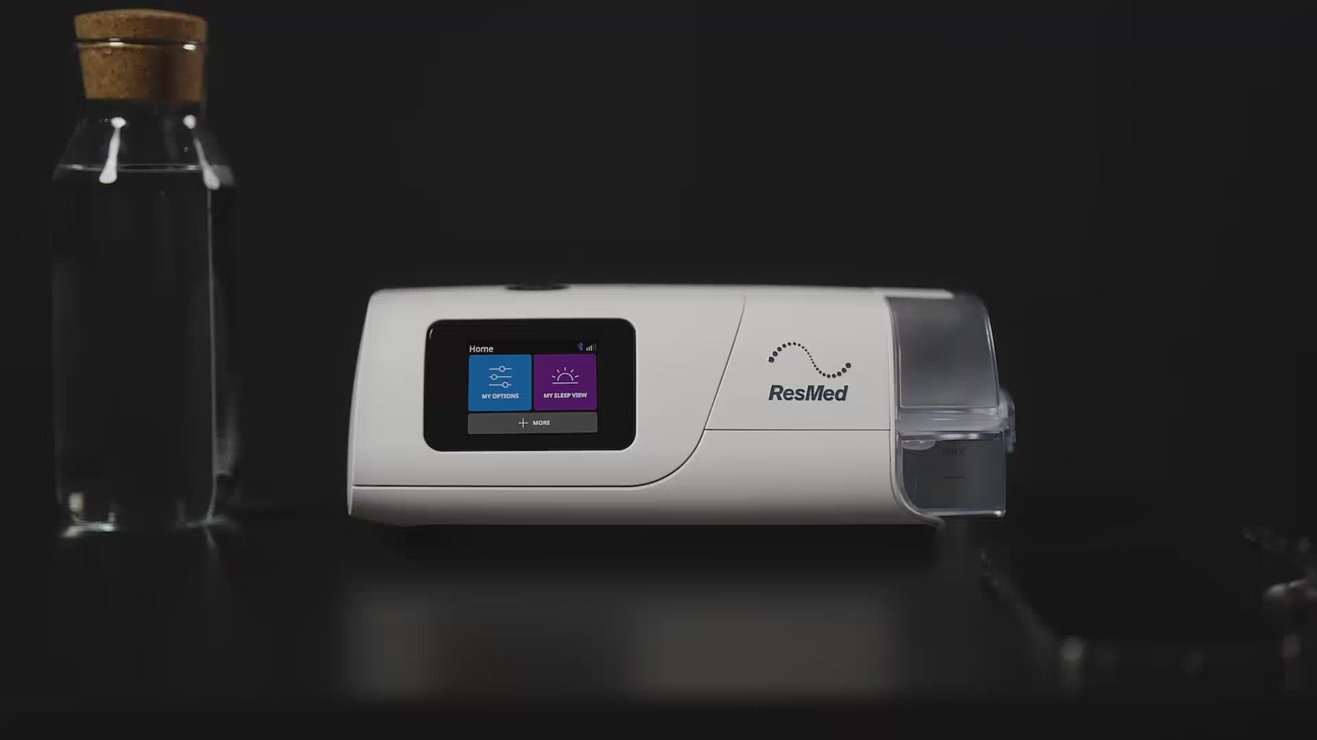 Load video: AirCurve 11 VAuto with HumidAirHumidifier and ClimateLineAir Heated Tubing